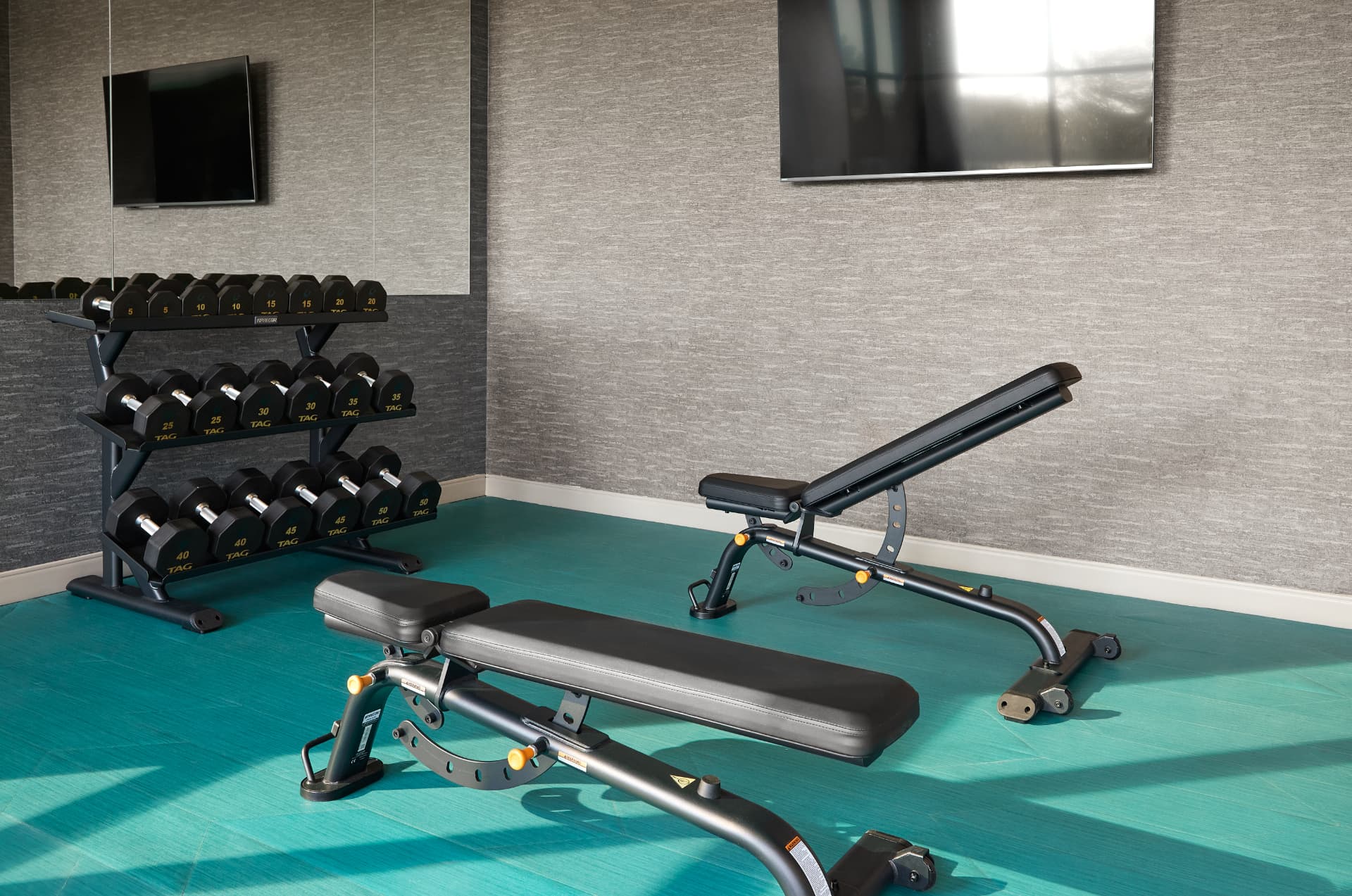 Hotel Indigo fitness center equipment